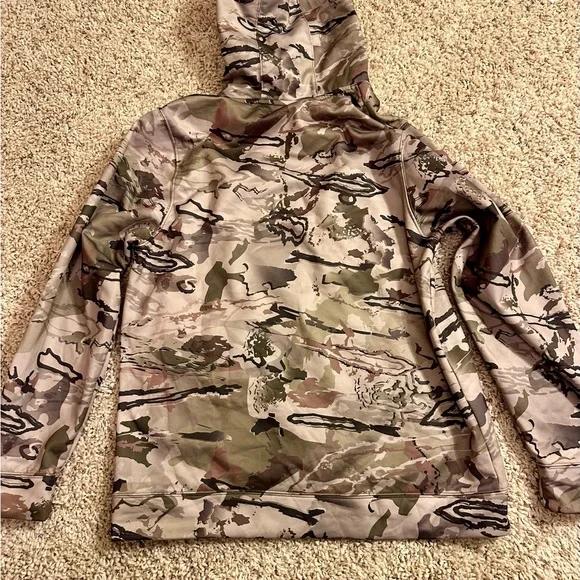 Under armor camo hoodie - Picture 6 of 7